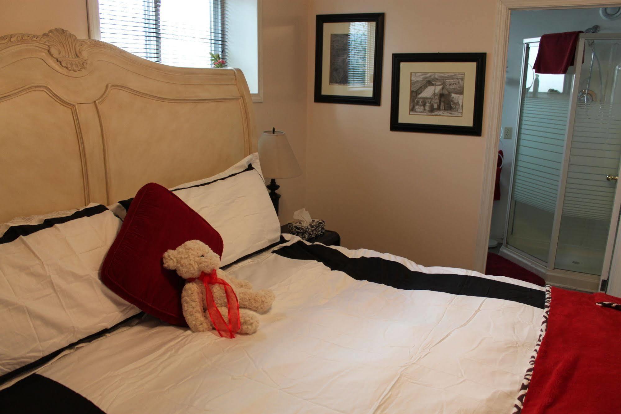 Casey'S Bed & Breakfast Whitehorse Exteriör bild